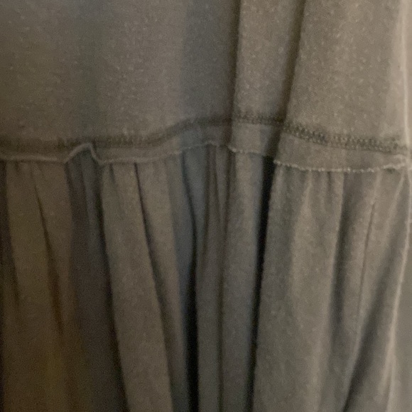 Urban Outfitters Tshrit - Picture 4 of 5